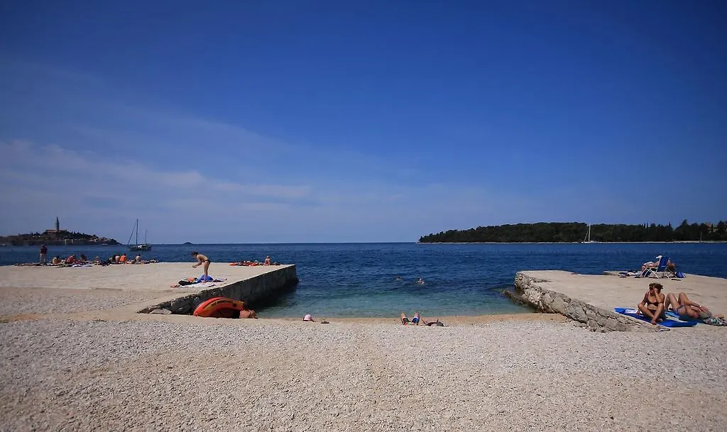 Eurocamp Mobile Homes At Campsite Porton Biondi Rovinj Holiday park