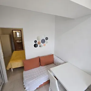 apartment-ella-rab.primorje-gorskikotar.com/