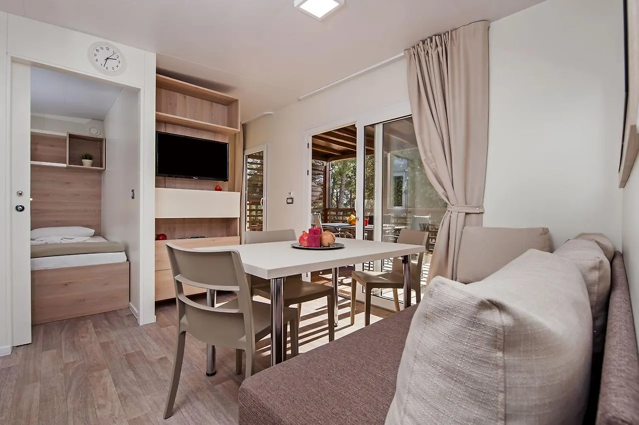 Eurocamp Mobile Homes At Campsite Porton Biondi Park za odmor