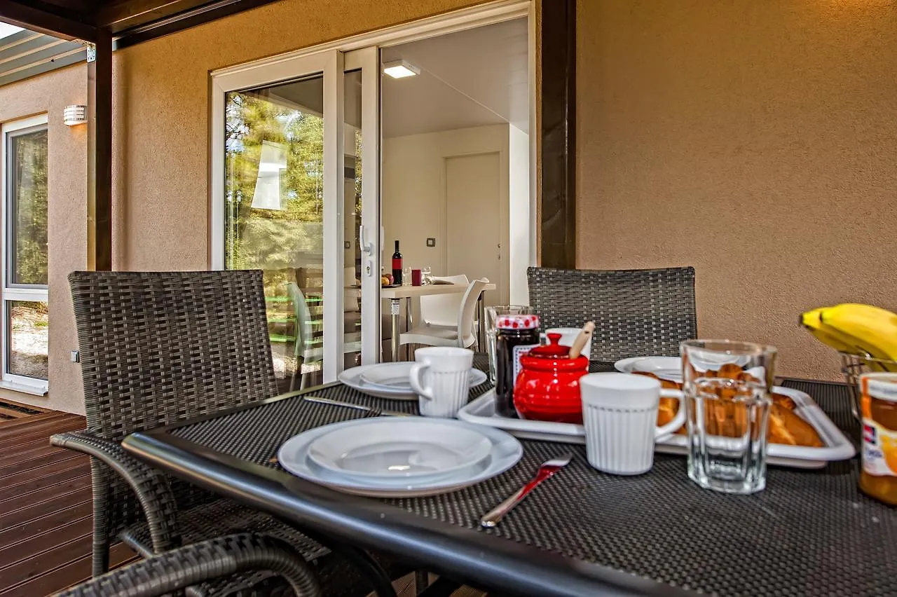 Campsite Porton Biondi Mobile Homes Mediteran Rovigno 0*,  Croazia