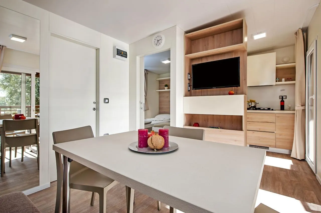 منتزه العطل Eurocamp Mobile Homes At Campsite Porton Biondi روفينج كرواتيا
